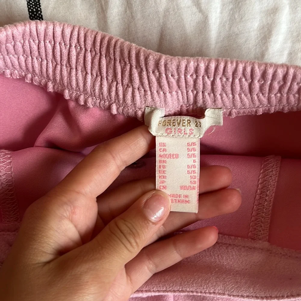 Girls pink skirt - Picture 3 of 3